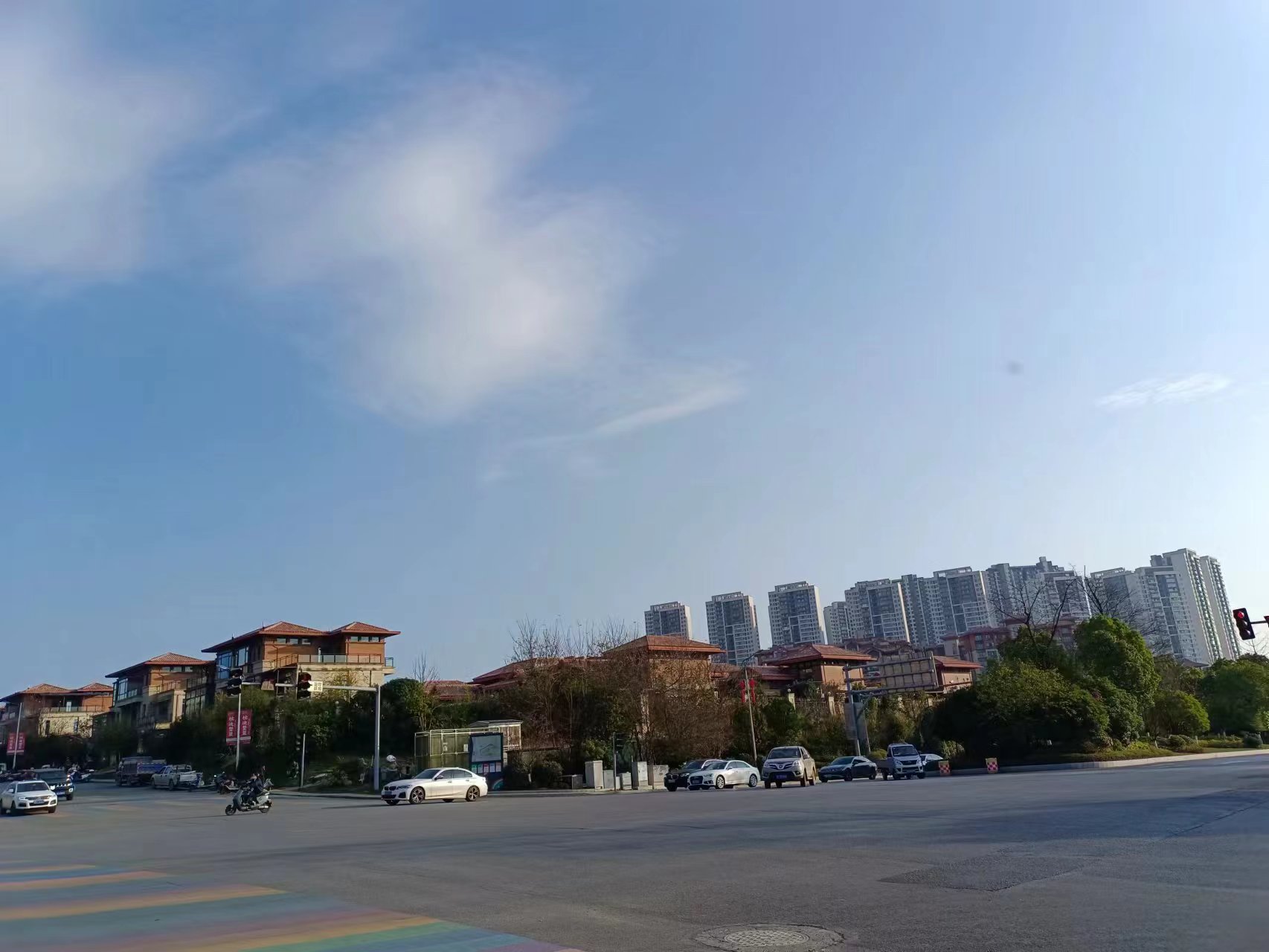 龙洞堡生态城白金谷商圈盈利美容机构转让或出租 800平方
